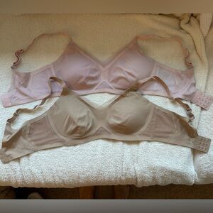 Set of 2 Honeylove Crossover Wireless Bras Sz M - Beige and Pink